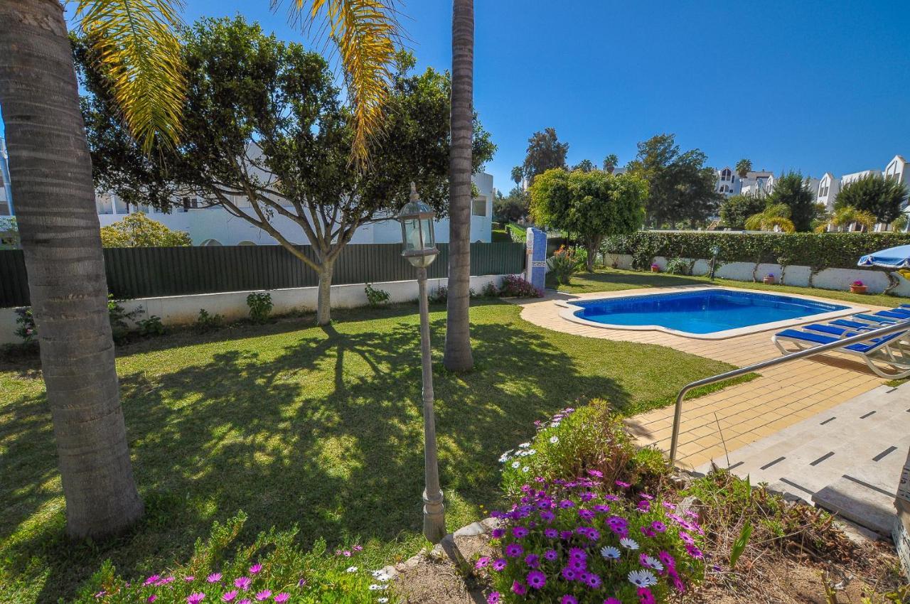Casa Das Palmeiras By Ocvillas Albufeira Bagian luar foto